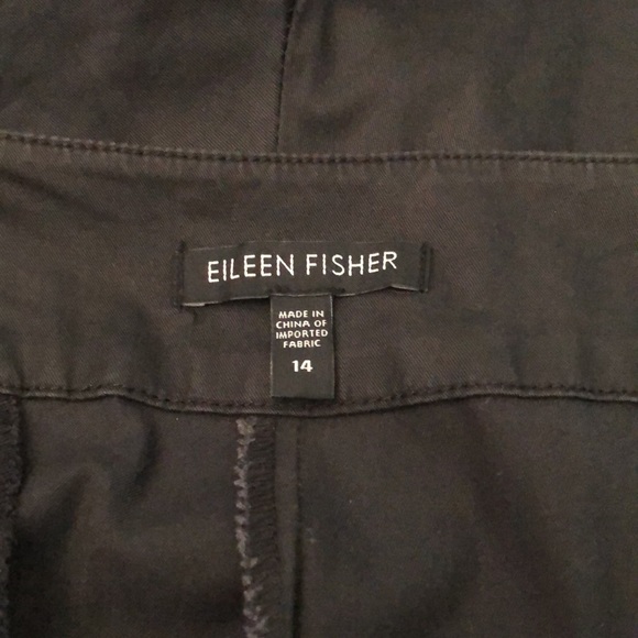A great wardrobe basic!  Eileen Fisher black trousers - Picture 6 of 7